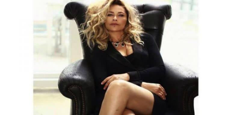 Hülya Avşar, Havuz Videosuyla Olay Oldu!