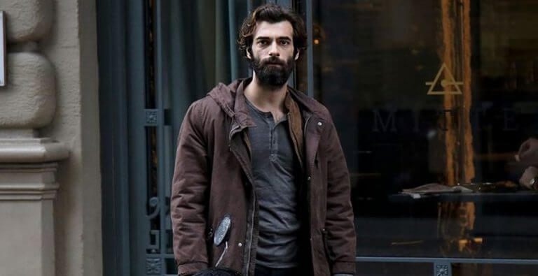 ilker-kaleninin-yeni-tarzi-olay-yaratti