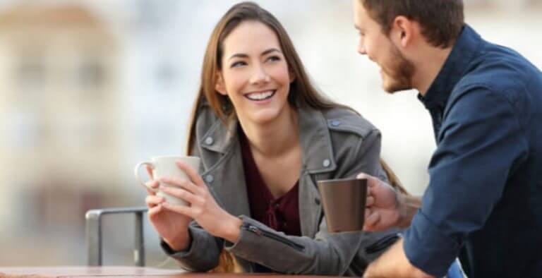 İlişkilerde Flörtü Sevgiliye Çevirmenin Tüyoları!