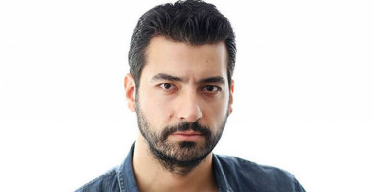 Mert Altınışık Kimdir?