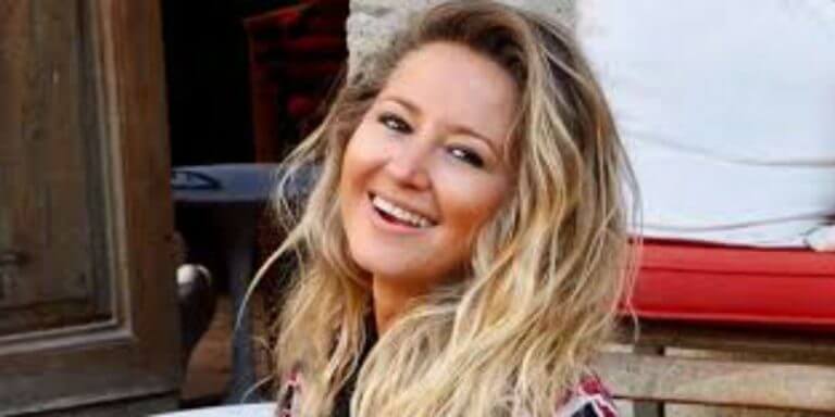 Pınar Aylin'den Üzücü Haber!