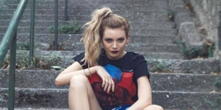 Sinem Kobal Hangi Dizi İçin Ekranlara Yeşil Işık Yaktı!