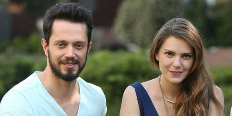 Aslı Enver Ve Murat Boz'dan Hayranlarına Müjde