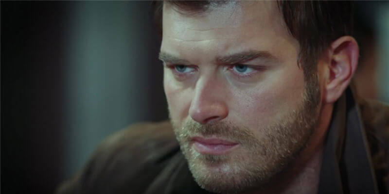 Kadir Sonunda Annesi İle Karşı Karşıya