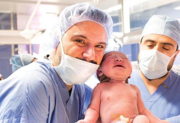 Alişan - Buse Varol çiftinin bebekleri 13 Şubat'ta dünyaya geldi.