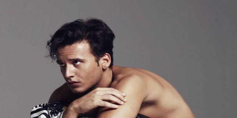 Askerlik Sürprizi hayranlarını ve takipçilerini bir hayli şaşırttı.