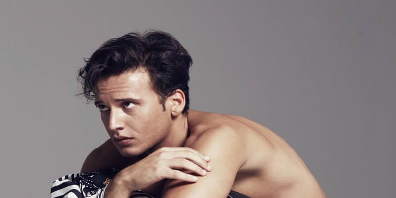 Askerlik Sürprizi hayranlarını ve takipçilerini bir hayli şaşırttı.