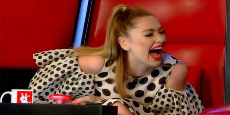 Hadise'nin Kuaförüyle Yataktaki Videosuna Tepkiler Çığ Gibi Büyüyor!