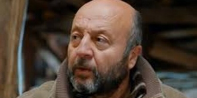 Hakan Salınmış Kimdir?