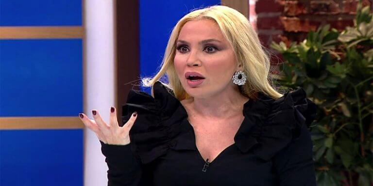 Tekmeyle Kulisimin Kapısını Açtı