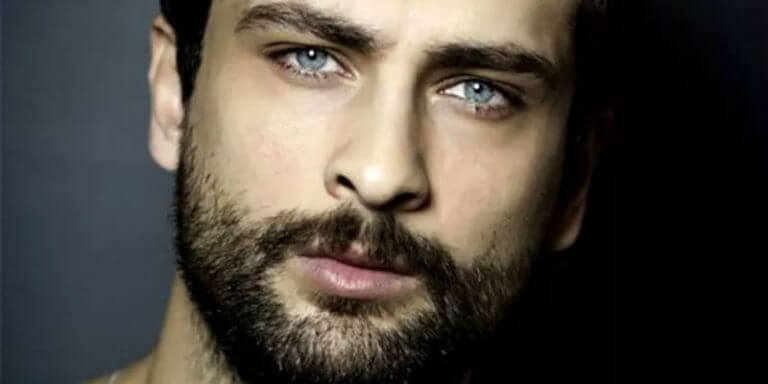 Onur Tuna’nın Yasak Elma Dizisinde Söylediği Şarkıya Beğeni Büyüyor!