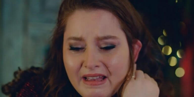 Bir Aile Hikayesi 4. Bölüm 2. Fragmanı İzle! Beste’nin İtirafı Başına Dert Olacak!