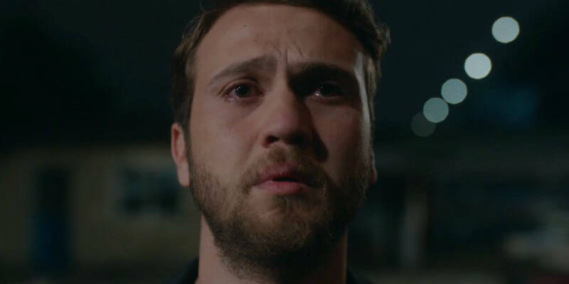 Yamaç Çaresizce Sena İçin Gözyaşı Döküyor