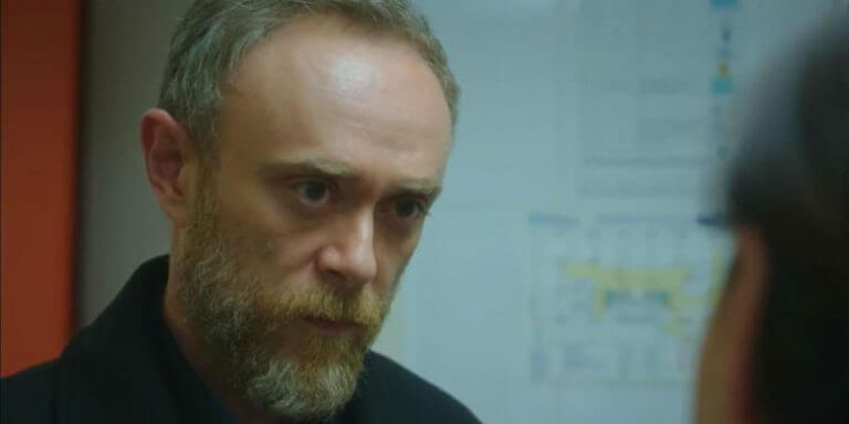 Çukur’da Yüzüklünün Kim Olduğu Ortaya Çıktı! Yüzüklü Akşın’ı Neden Kaçırdı?