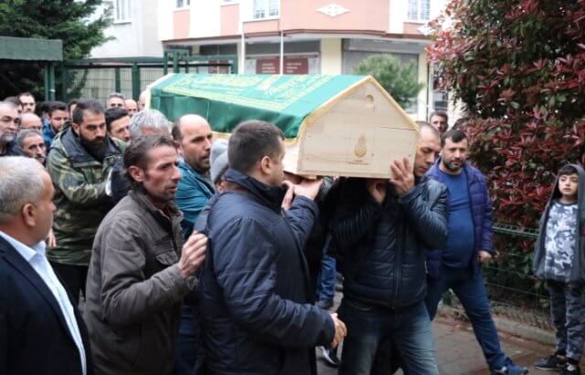 Sette hayatını kaybeden işçi Hasan Karatay için Beren Saat ve Mehmet Günsur taziye mesajı yayınladı.