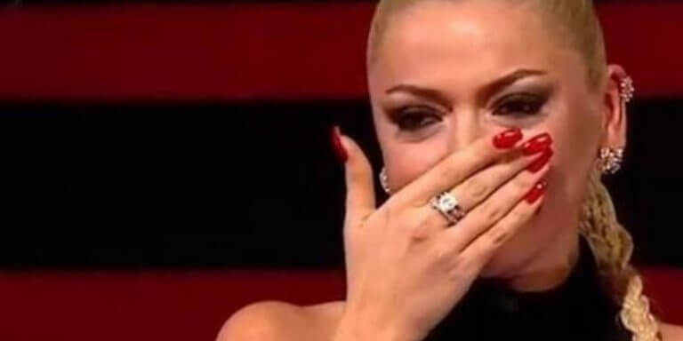Hadise’nin Çağrısına Ünlü İsimlerden Destek Yağdı! Peş Peşe Paylaştılar