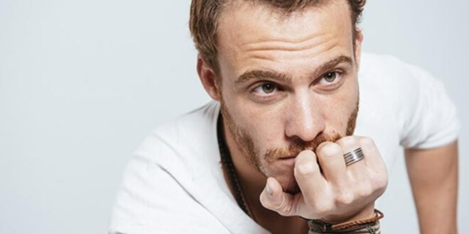 Kerem Bursin Serenay Sarıkaya Hakkında Açıklama Yaptı!