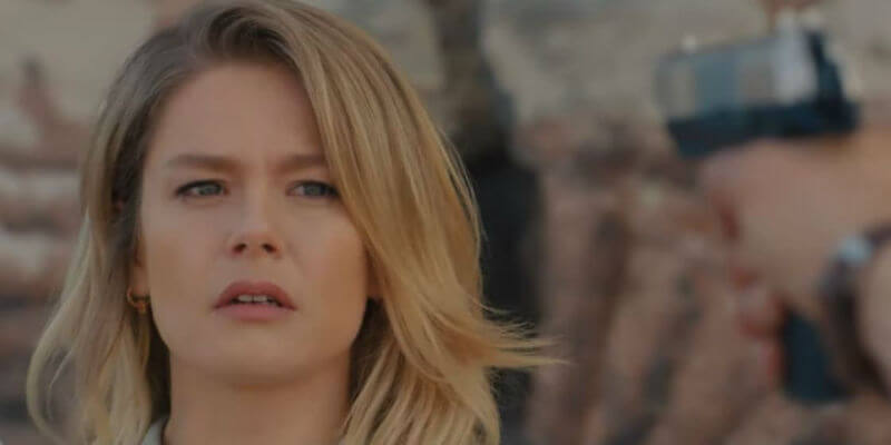 Dila Kuzgun'un Gözleri Önünde Kendini Vuruyor