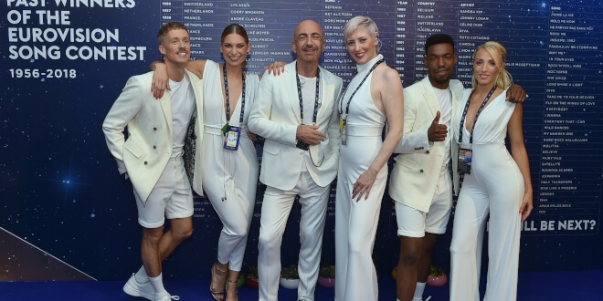 Serhat Eurovision’da Finalde