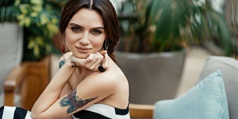 Birce Akalay Ölümden Döndü..