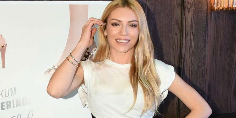 Sinem Kobal’ın Son Paylaşımı Takipçilerini Hüsrana Uğrattı..