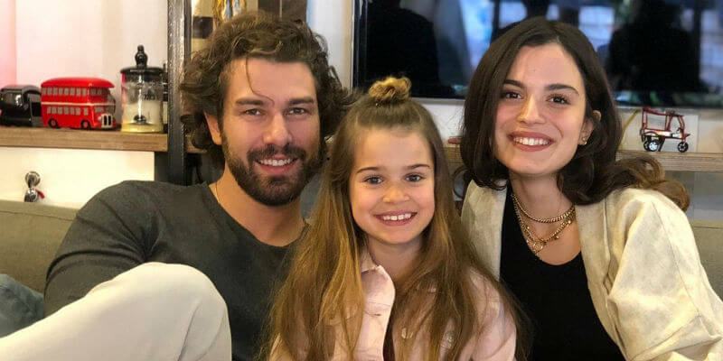 Suna Kayra'nın Annesi Olmayı Kabul Ediyor