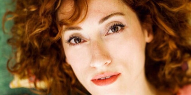 Berfu Öngören Kimdir?