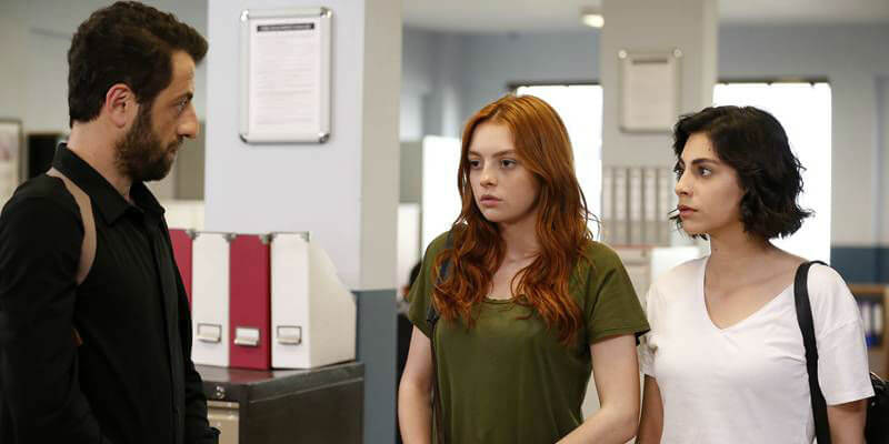 Serpil Murat'ı Kaçırıp Yasemin'i Tehdit Ediyor