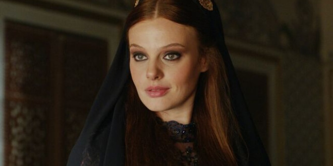 Naz Elmas'ın Sevgilisinden Boşanma Haberi!