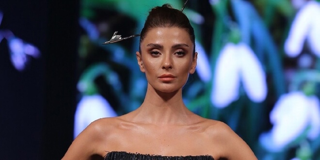 Özge Ulusoy'dan Tepkili Paylaşım