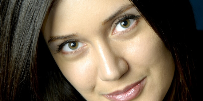 Serra Karaçam Kimdir?