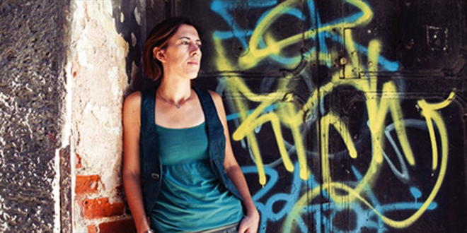 Çiğdem Vitrinel Kimdir?