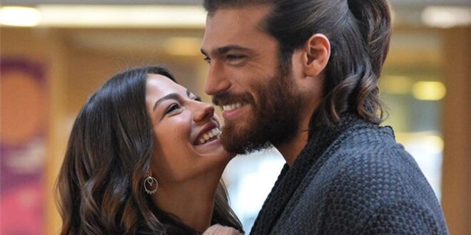 Demet Özdemir Can Yaman Aşkında Sürpriz Gelişme!