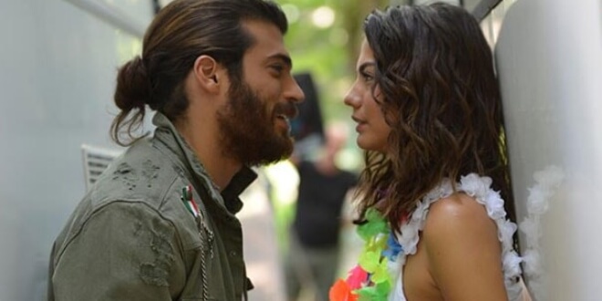 Demet Özdemir ve Can Yaman İlişkisi Reklam Mıydı?