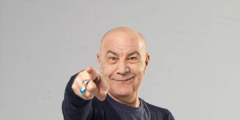 Mazhar Alanson, Oğlu Hilmi Alanson ile Kübra Çiçek'i evlendirdi.