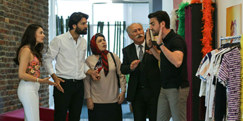 Afili Aşk Dizisinin Oyuncuları Bayramda Çarkıfelek'te