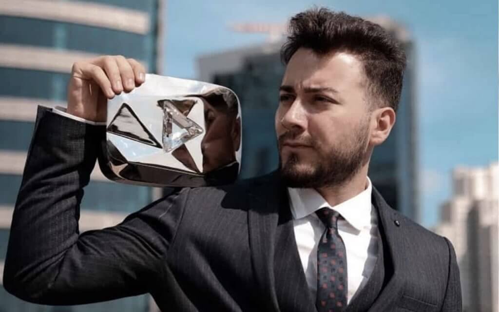 Enes Batur'un içerikleri