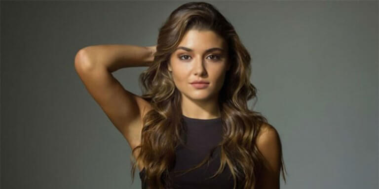 Hande Erçel,’den Kendisine “Bazlama Surat” Diyen Fenomene 15 Bin Liralık Dava