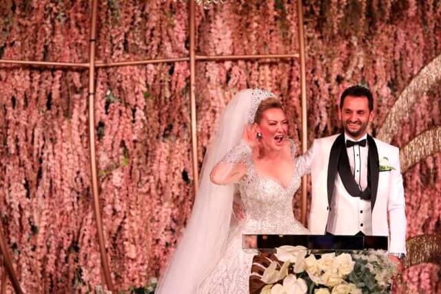 Aylin Coşkun 5 milyonluk takı