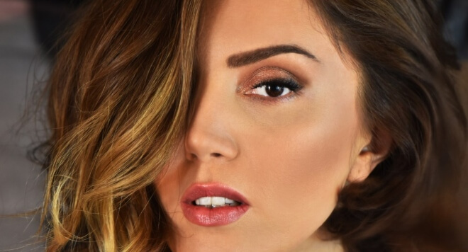 Ayşegül Coşkun Kimdir?