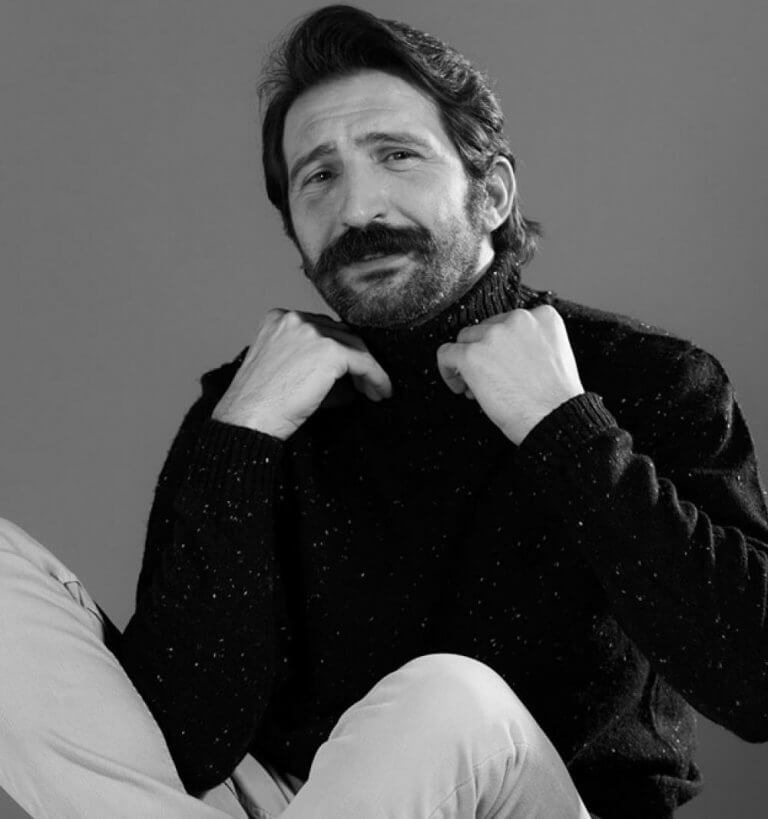 Timur Ölkebaş Kimdir?