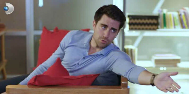 Kerem Ayşe'yle Dalga Geçiyor