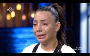 Masterchef Türkiye Yarışmacı Suna Göz Yaşlarını Tutamadı