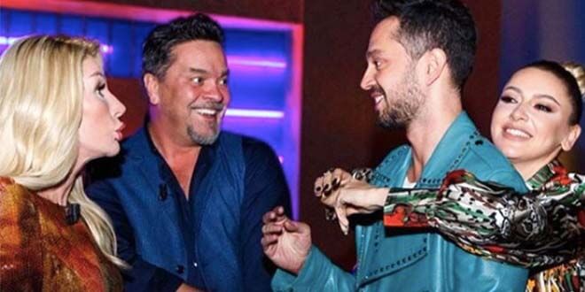 Hadise Aslı Enver Hayranlarını Kızdırdı!