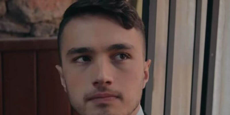 Akın'ın Gerçek Babası Kim