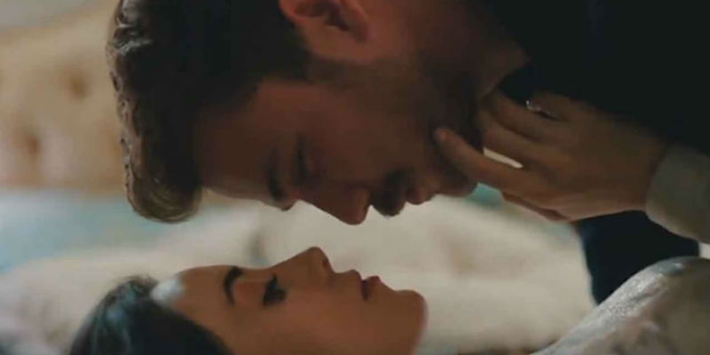 Ferhat Banu'yla Birlikte Oluyor