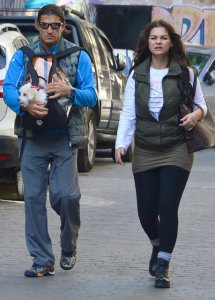 Nez ve Eşi Gökhan ile Görüntülendi Nez'in Son Halini Görenler Şaşırdı