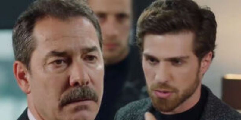 Nedim Amcasına Restini Çekiyor