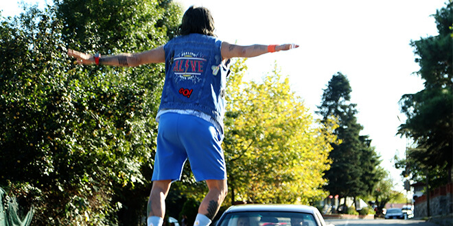 Ahmet Kural’dan Aksiyon Performans!