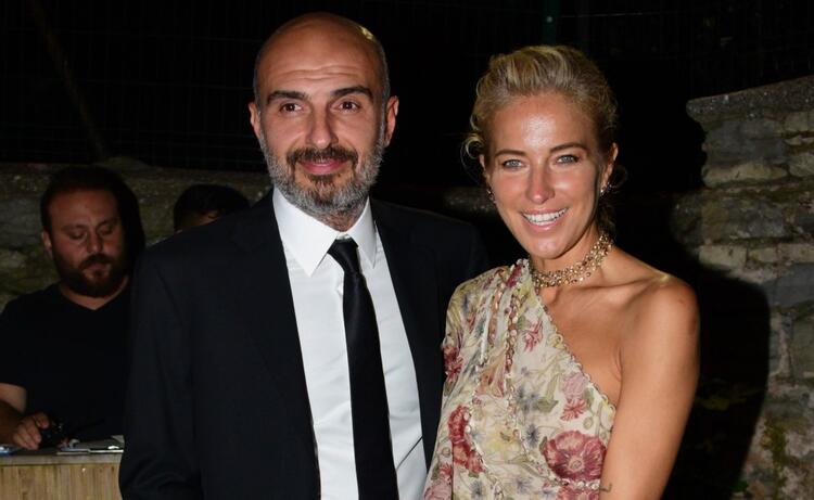 Burcu Esmersoy Eski Eşiyle Mi Konuştu?